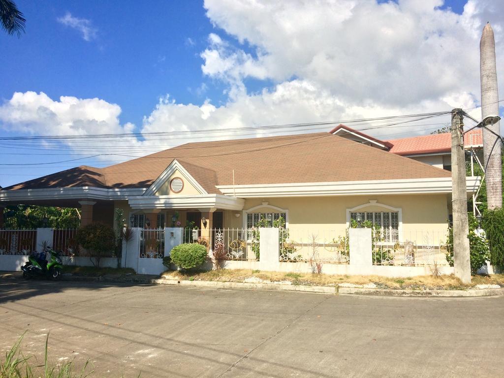 Dee Guesthouse White Sands Île de Mactan Extérieur photo