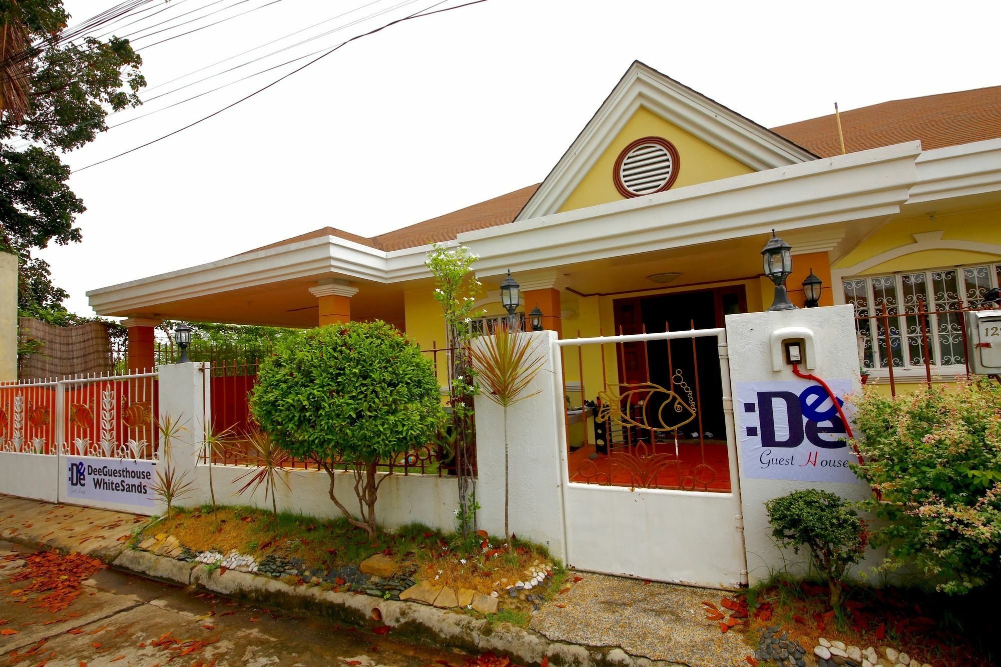 Dee Guesthouse White Sands Île de Mactan Extérieur photo