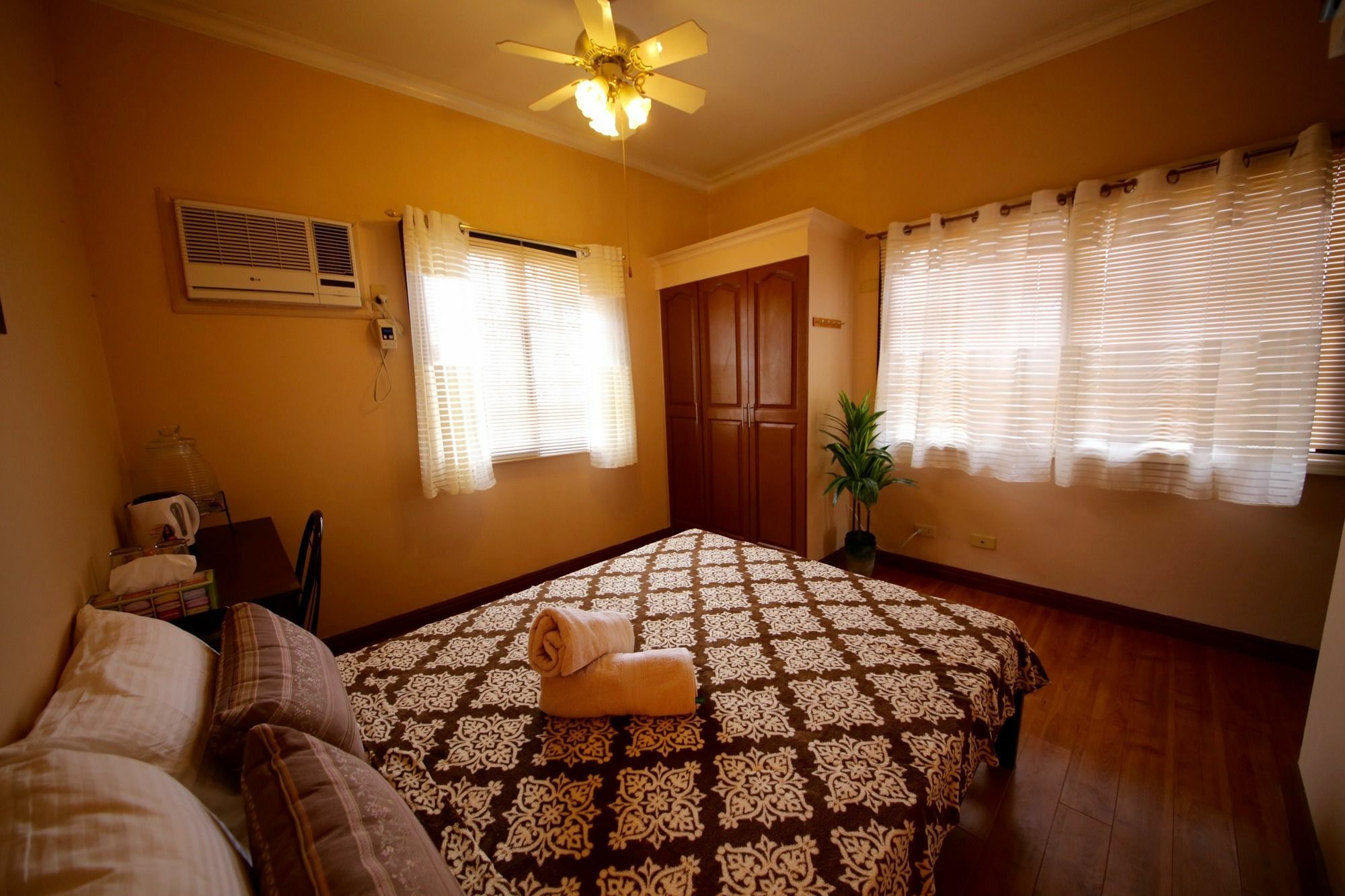 Dee Guesthouse White Sands Île de Mactan Extérieur photo
